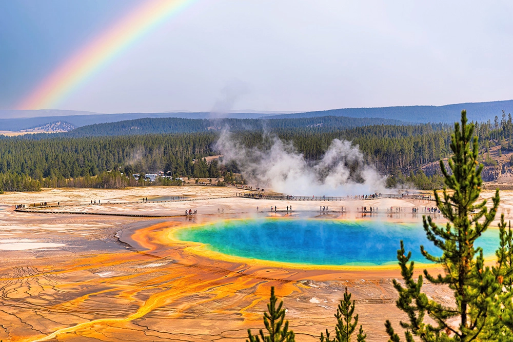 Summer Family Vacation Destinations. Yellowstone